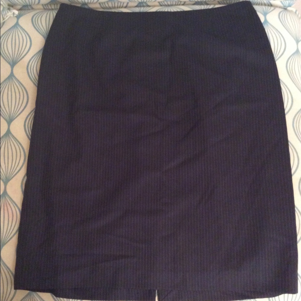 Brooks Brothers Navy Blue Skirt Light Stripe Sz 12